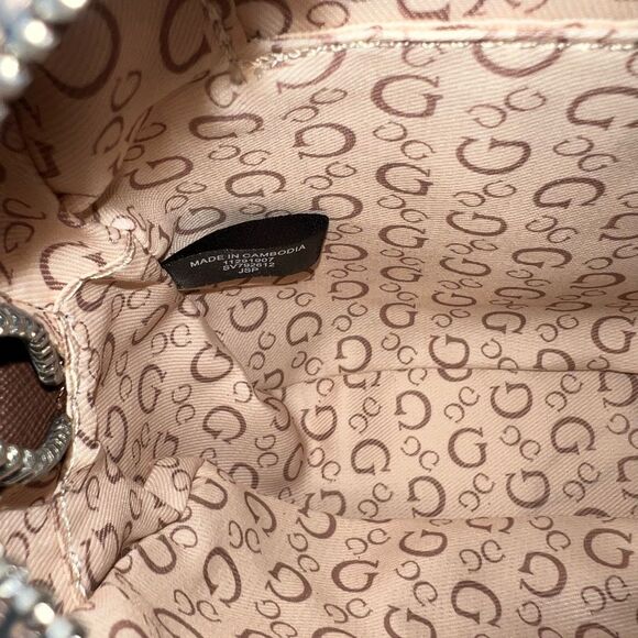 Guess Coated Canvas Signature Camera Bag Crossbody NWT - Picture 7 of 8